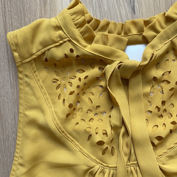 Anthropologie Maeve Yellow Blouse - Picture 4 of 6